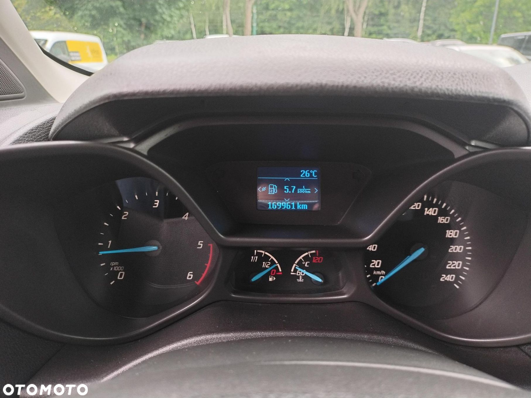Ford Tourneo Connect Grand - 15