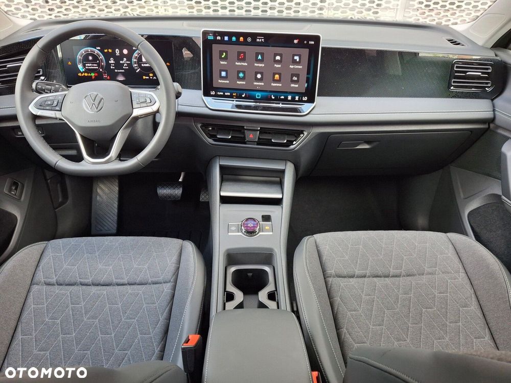 Volkswagen Tiguan - 22