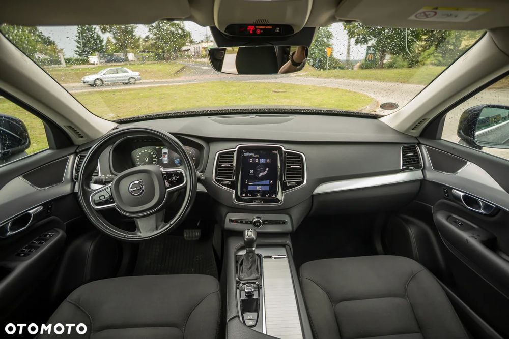 Volvo XC 90 D5 AWD Geartronic Momentum - 34