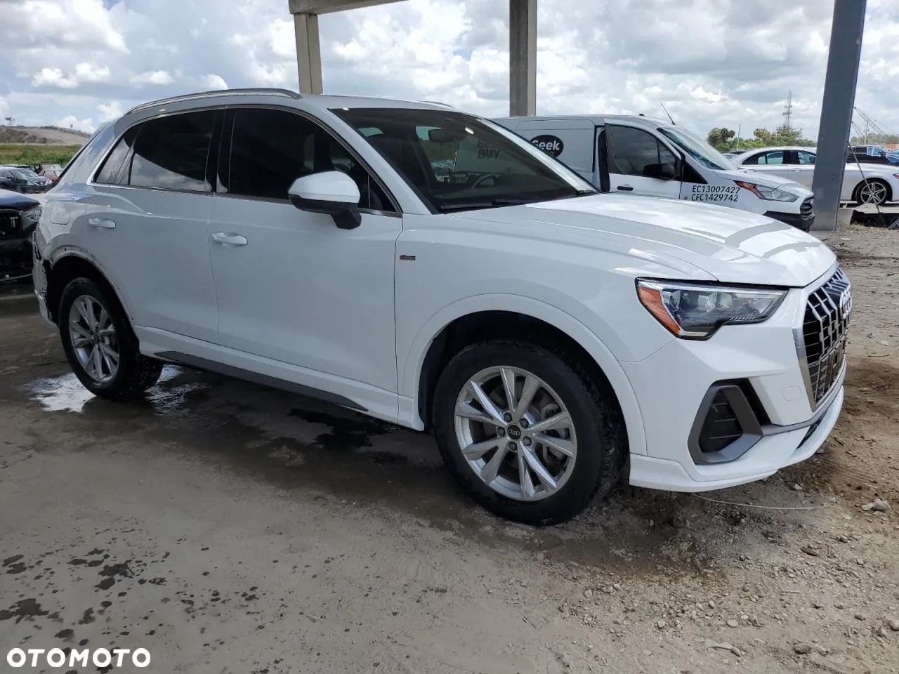 Audi Q3 - 1