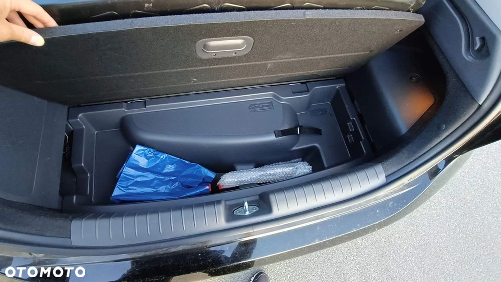 Hyundai IONIQ 1.6 GDI Style - 23