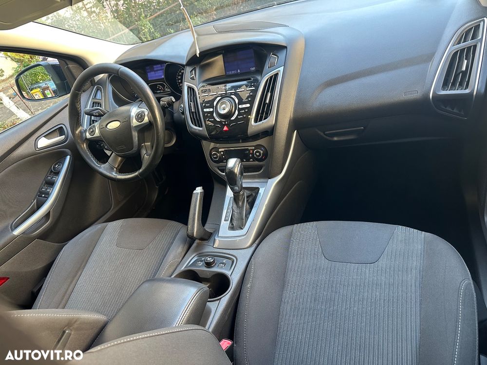 Ford Focus - 10