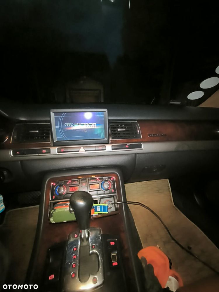 Audi A8 4.0 TDI L Quattro - 9