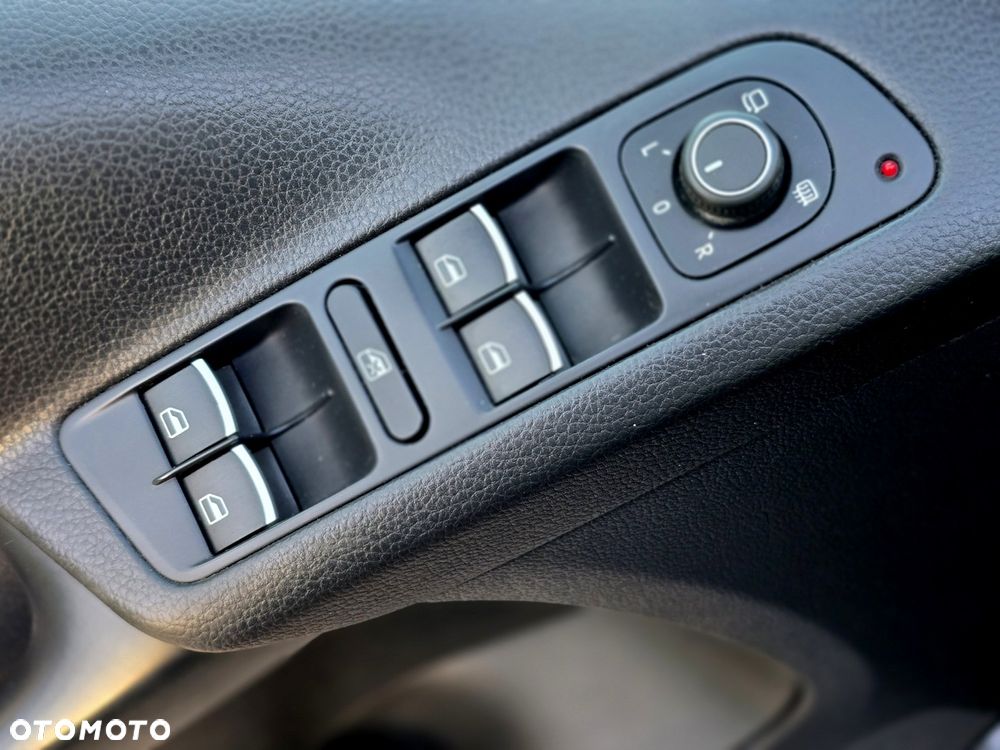 Volkswagen Tiguan 2.0 TDI SCR BlueMotion Technology Exclusive - 28