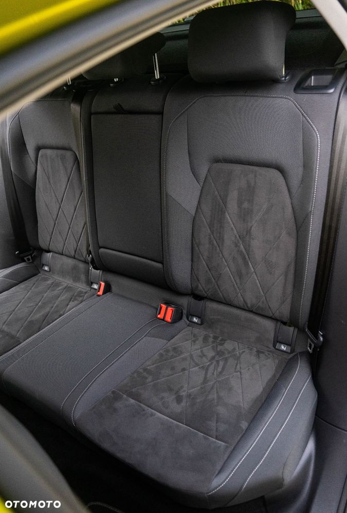 Volkswagen Golf VIII 1.5 eTSI EVO Style DSG - 16