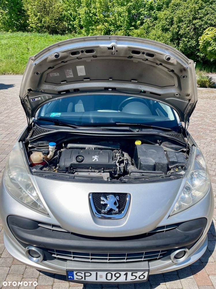 Peugeot 207 1.4 16V Trendy - 12