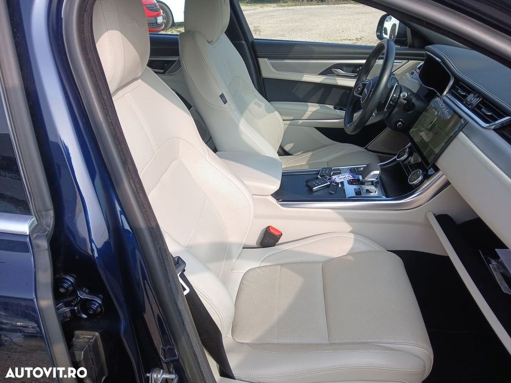 Jaguar XF D200 AWD R-Dynamic SE - 6