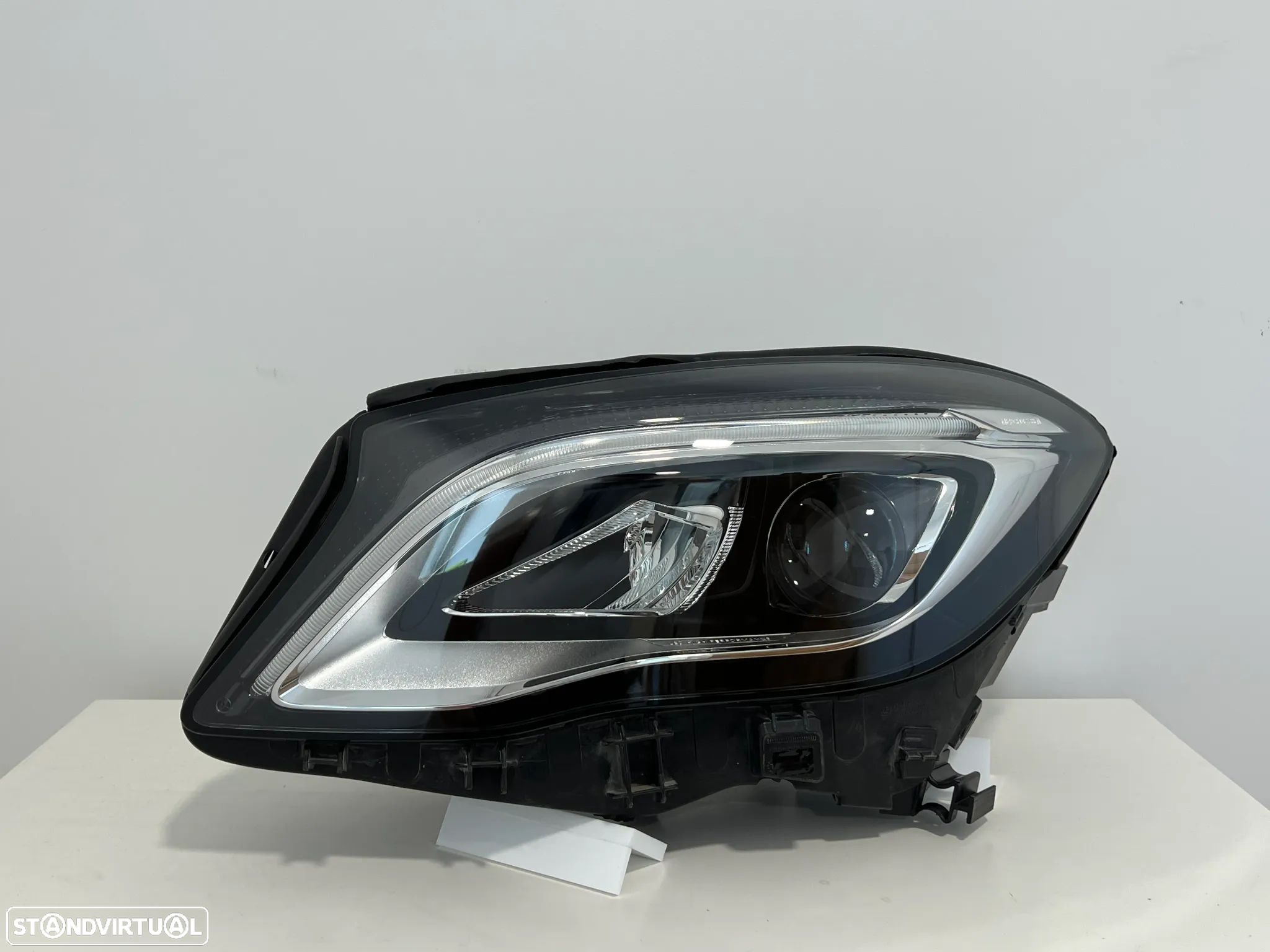 Farol Otica Original Mercedes GLA X156 Led lado Esquerdo - 1