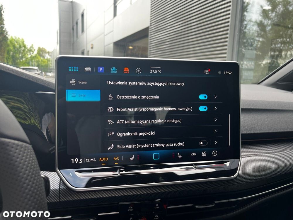Volkswagen Golf 1.5 eTSI mHEV R-Line Plus DSG - 21