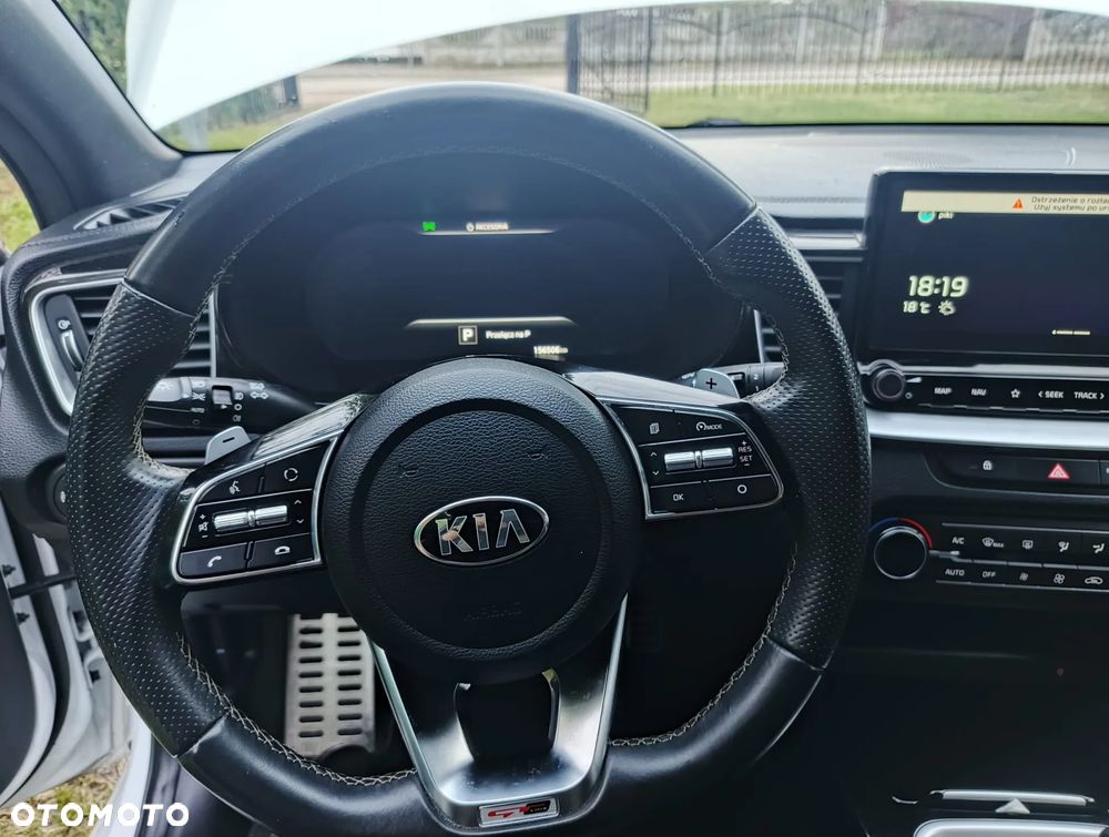 Kia Ceed 1.6 CRDi (48V Mild-Hybrid) DCT7 GT Line - 10