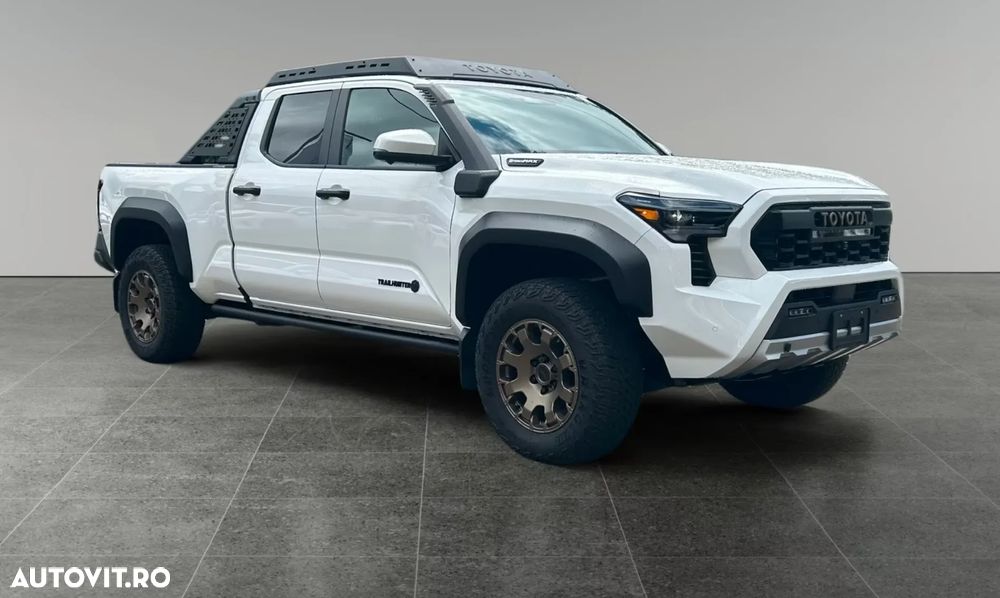 Toyota Tacoma - 7