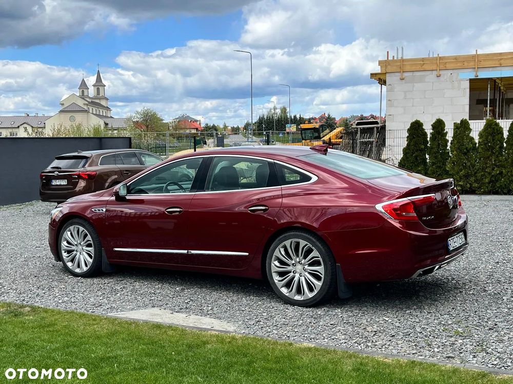 Buick Lacrosse - 19
