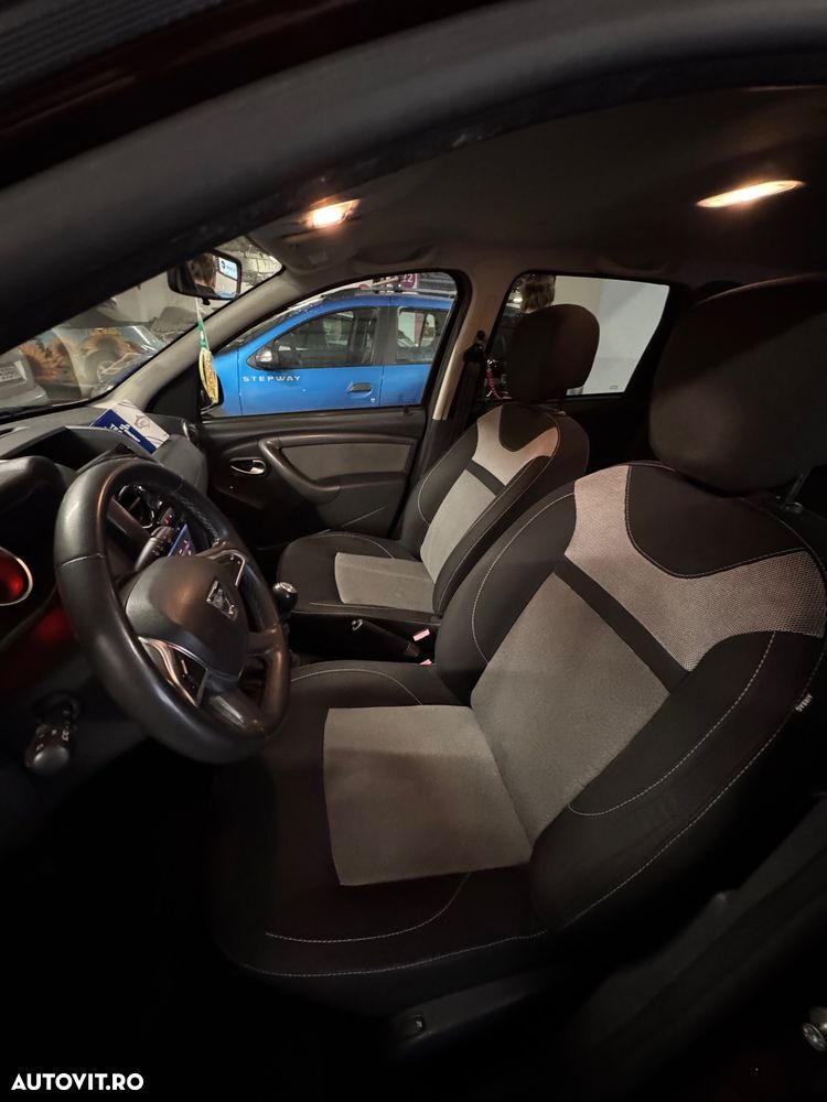 Dacia Duster 1.5 dCi 4x4 Laureate - 14