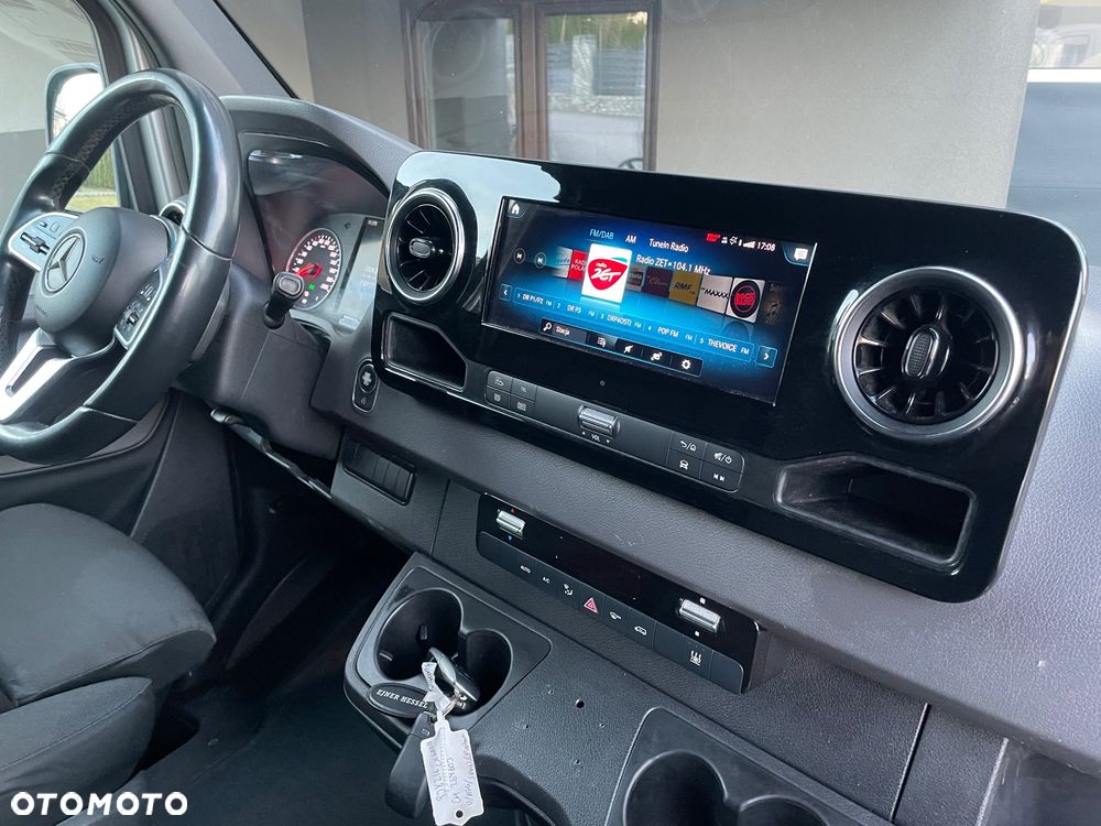 Mercedes-Benz SPRINTER 907 316 CDI - 19