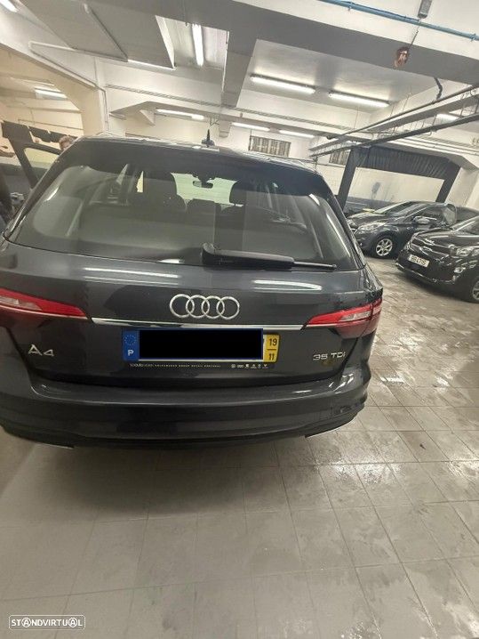 Audi A4 Avant 35 TDI S line S tronic - 2