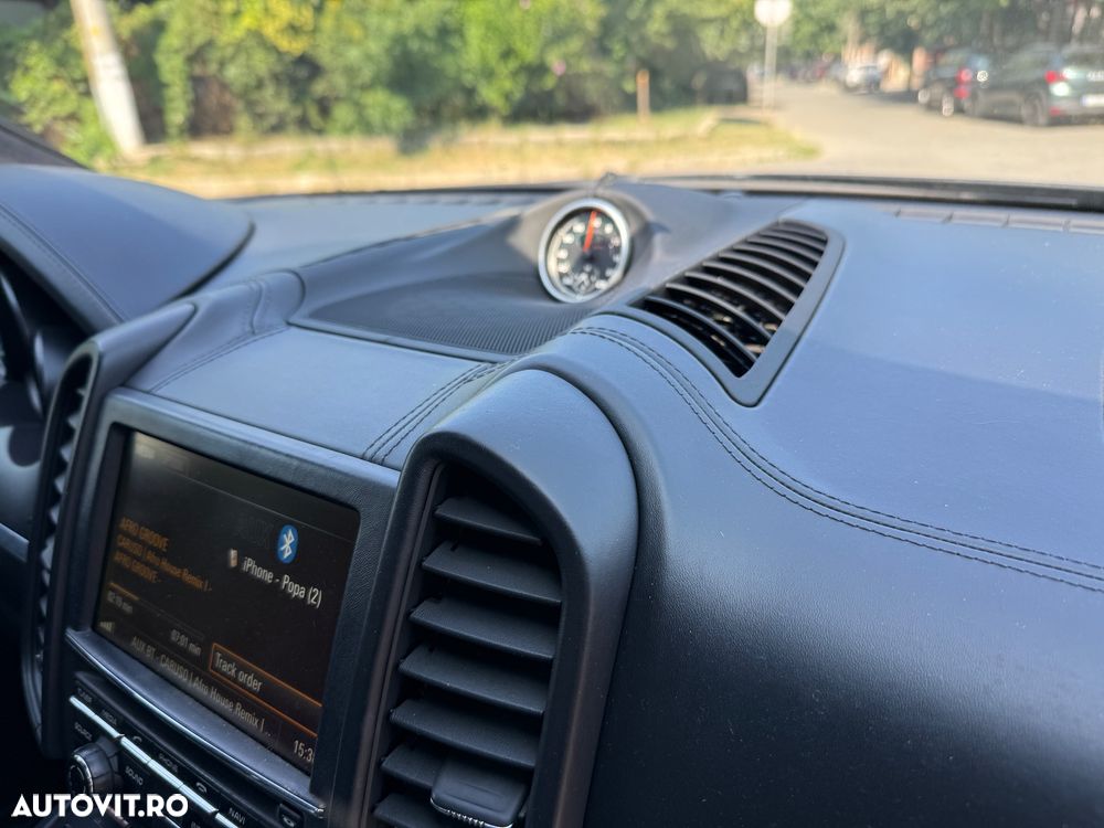 Porsche Cayenne Turbo S Tiptronic S - 21