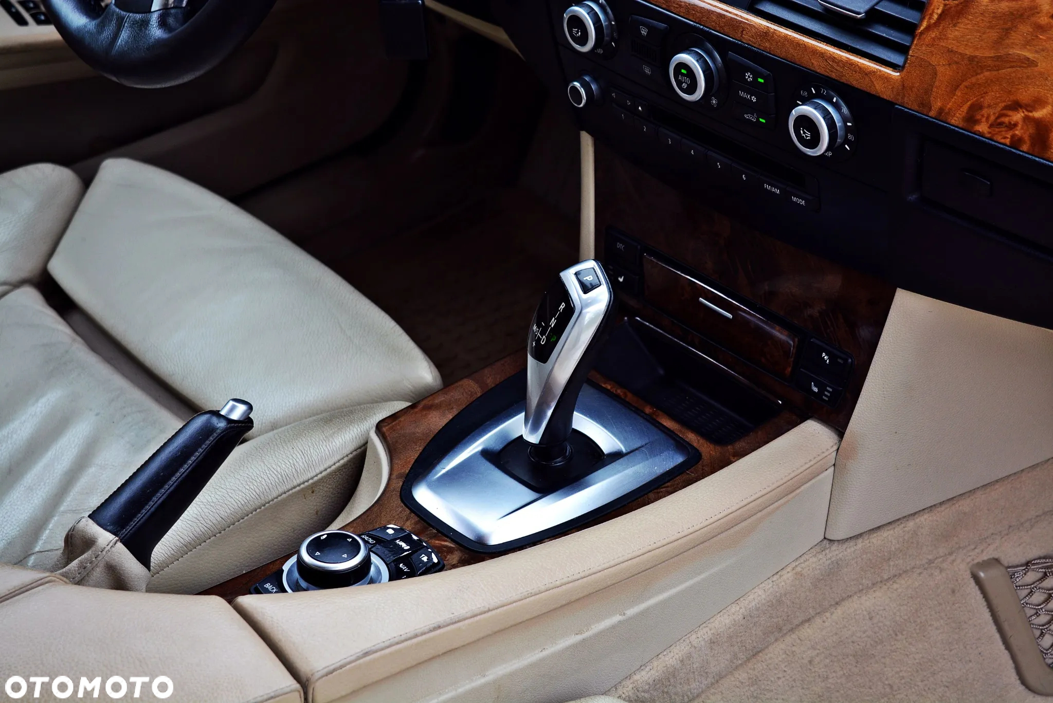 BMW Seria 5 535i xDrive Luxury Line - 10