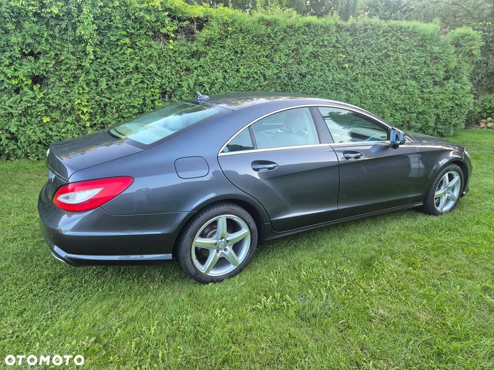 Mercedes-Benz CLS 350 CDI 4-Matic BlueEff - 4