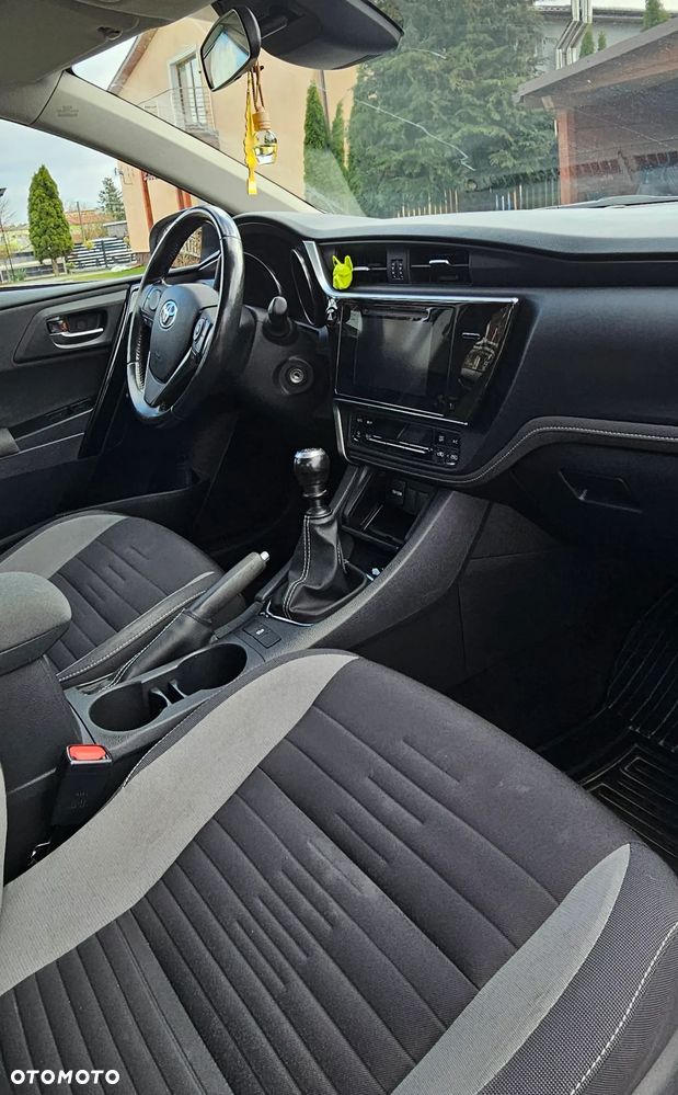 Toyota Auris 1.6 Comfort - 22