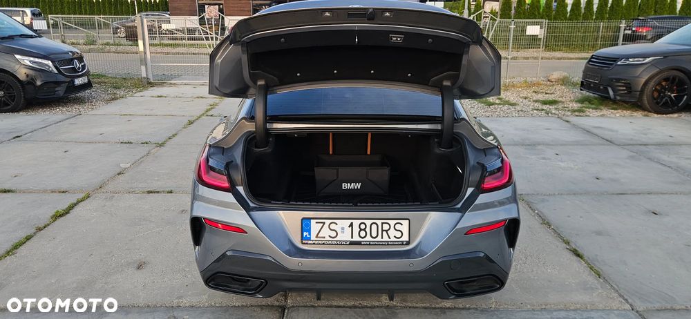 BMW Seria 8 840d xDrive mHEV - 19