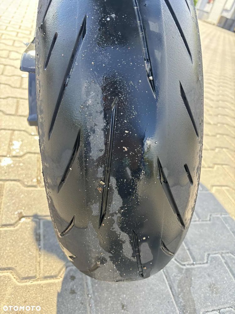 Honda CBR - 13