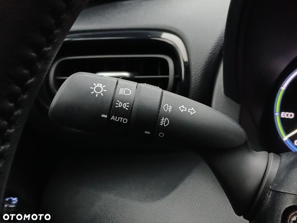 Toyota Yaris Cross Hybrid 1.5 Style - 30