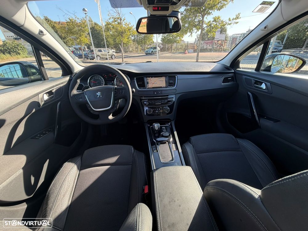 Peugeot 508 2.0 HDi Hybrid4 2-Tronic J18 - 31