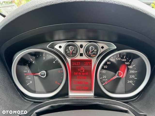 Ford Kuga 2.0 TDCi Titanium - 8