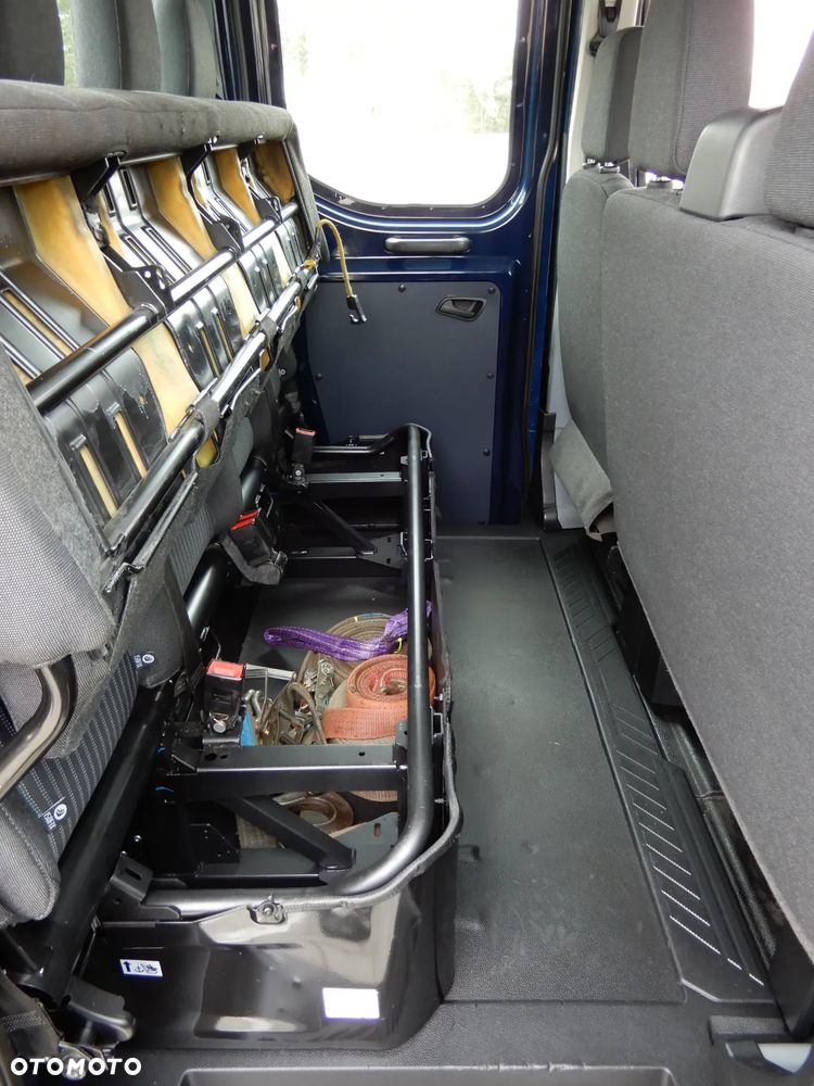 Iveco DAILY 170 KM Wersja TREND Doka Brygadowy Dubel Podwójna Kabina Bliźniak HDS FASSI F40B.0.22 Udźwig 995 Kg Zasięg 6.30 Cm 7-Mio Os.+2120 Kg Ładowność Serwis Do Końca 60 Tys Przeb Stan Jak Nowy - 25