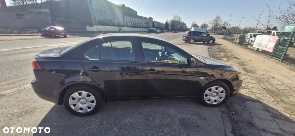 Mitsubishi Lancer - 13