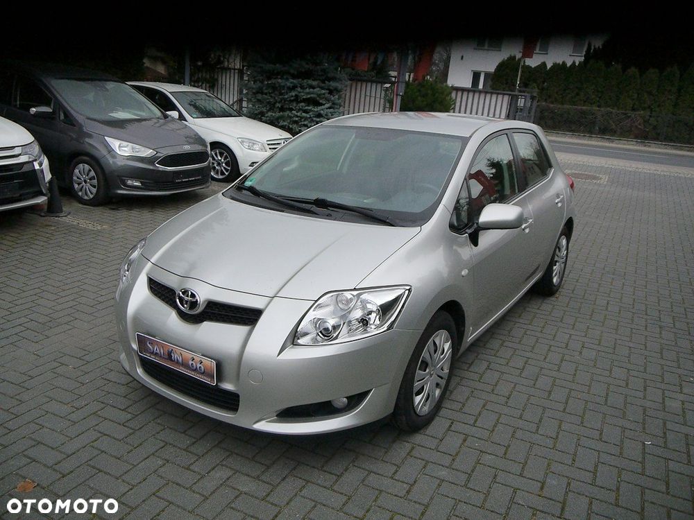 Toyota Auris 1.6 Valvematic Edition - 4