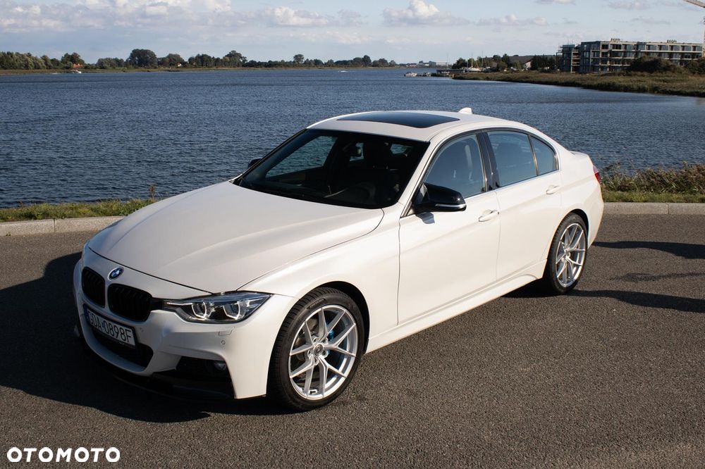 BMW Seria 3 330i GPF xDrive M Sport - 2
