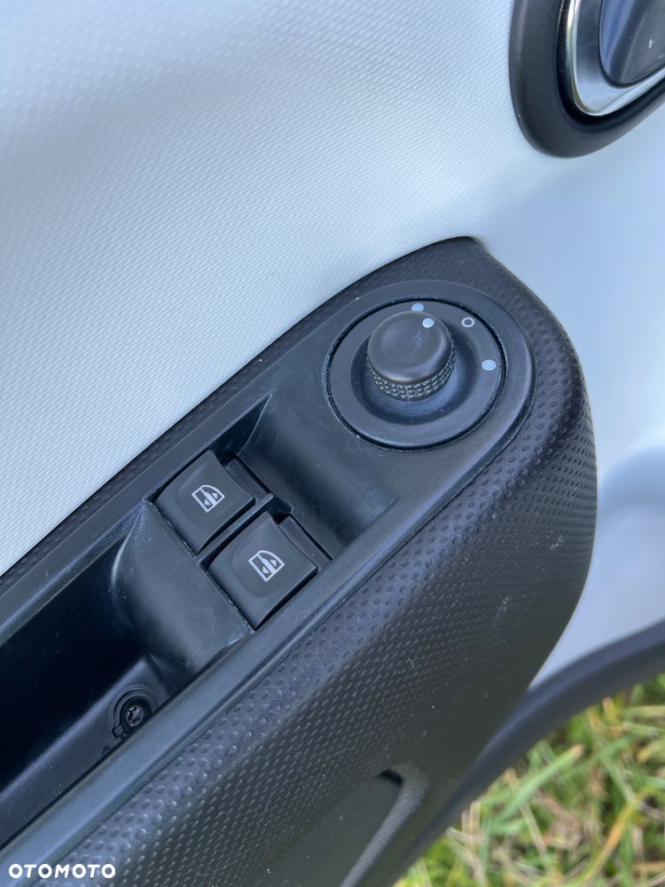 Renault Twingo SCe 70 Life EU6 - 16