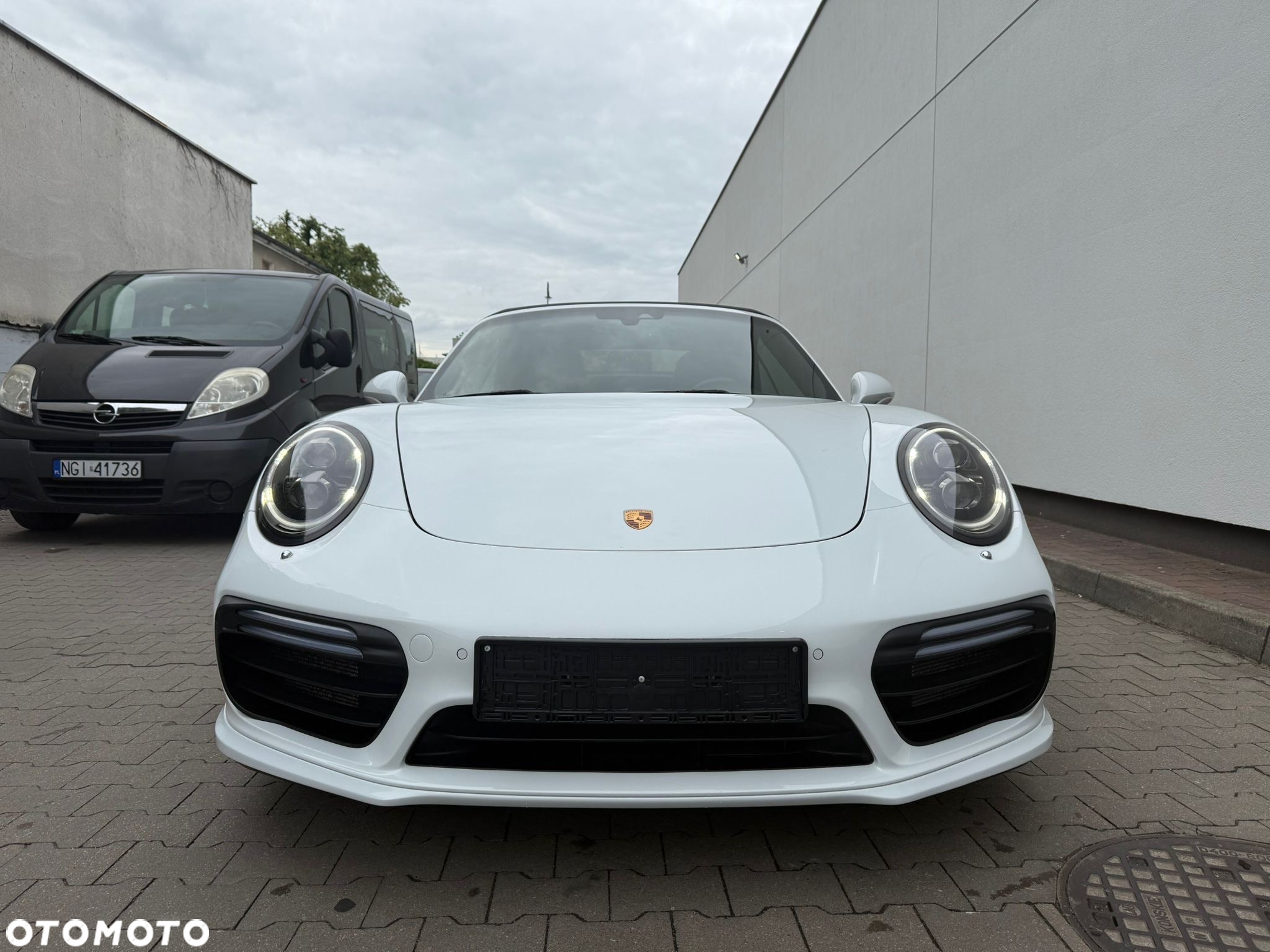 Porsche 911 - 16