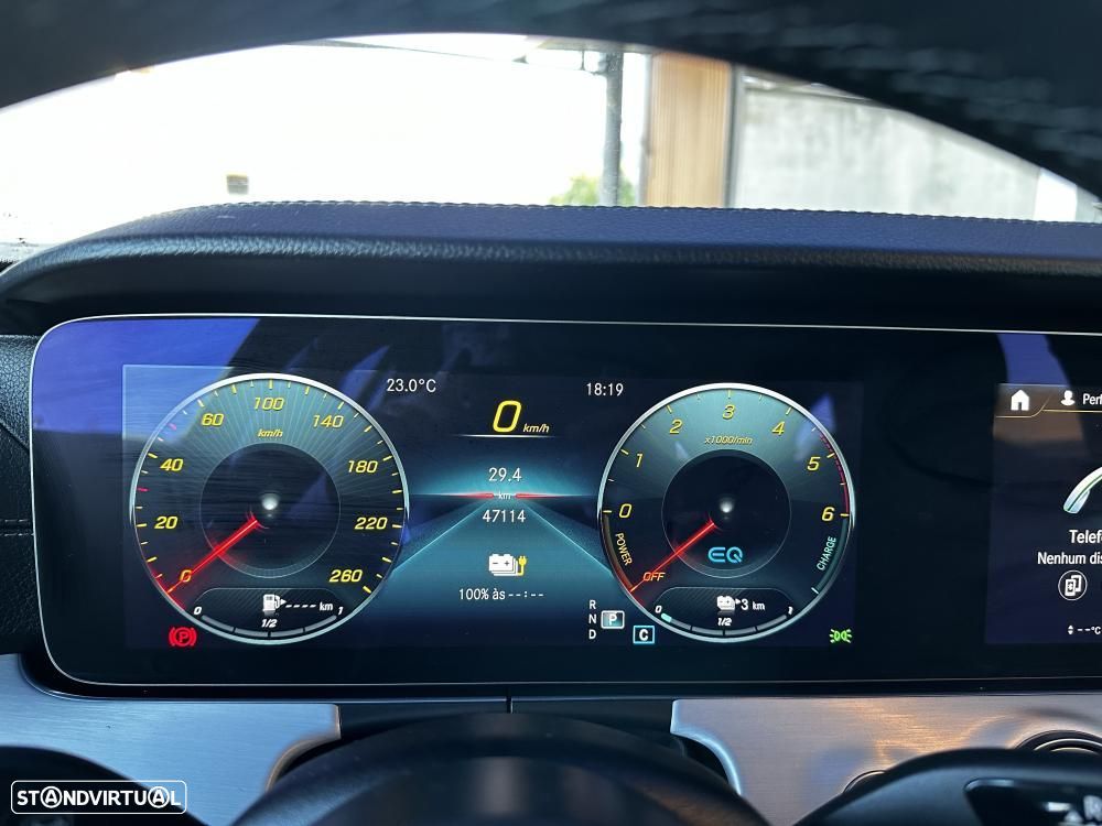 Mercedes-Benz E 300 de AMG Line - 30
