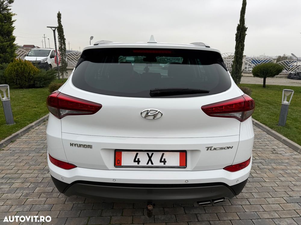Hyundai Tucson 2.0 CRDI 4WD Automatik Premium - 8