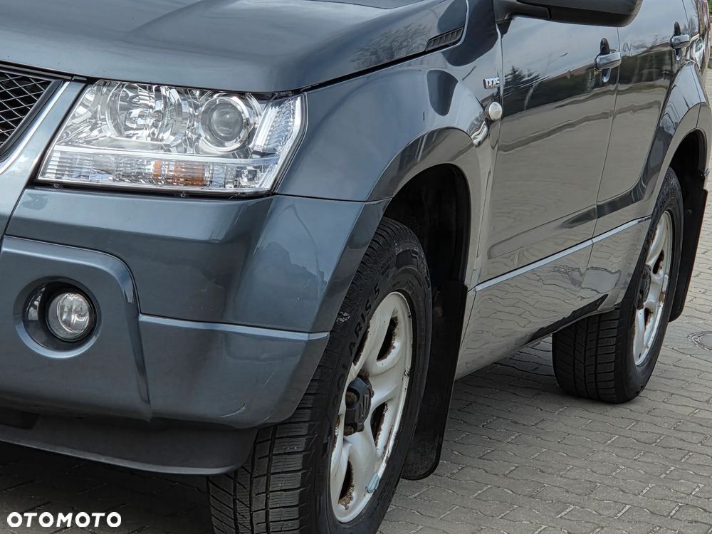 Suzuki Grand Vitara 1.9 DDiS Comfort DPF Family - 10