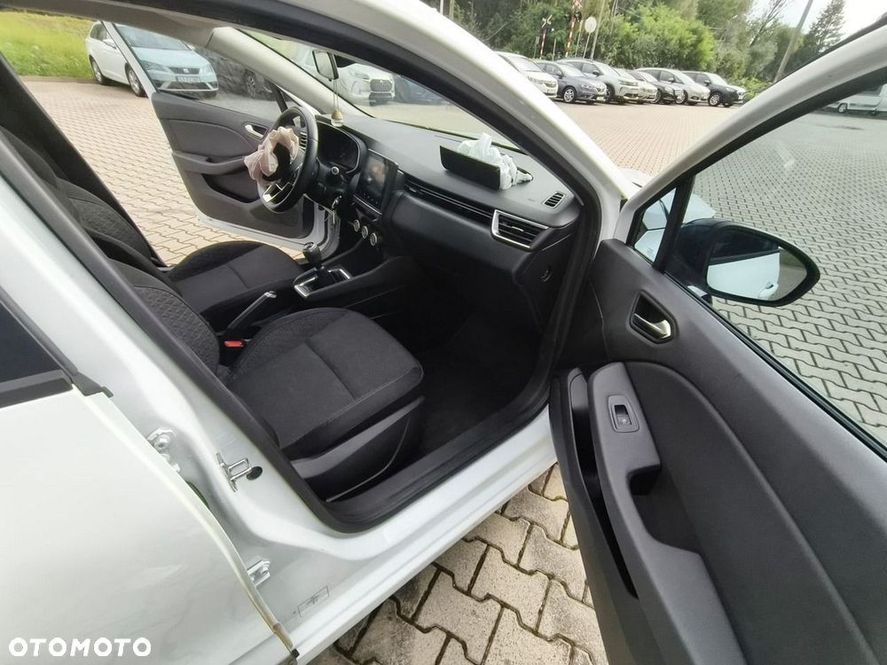 Renault Clio - 16