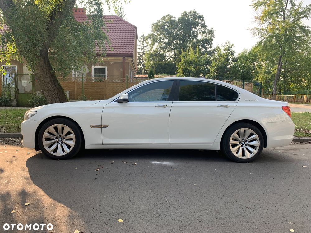 BMW Seria 7 - 8