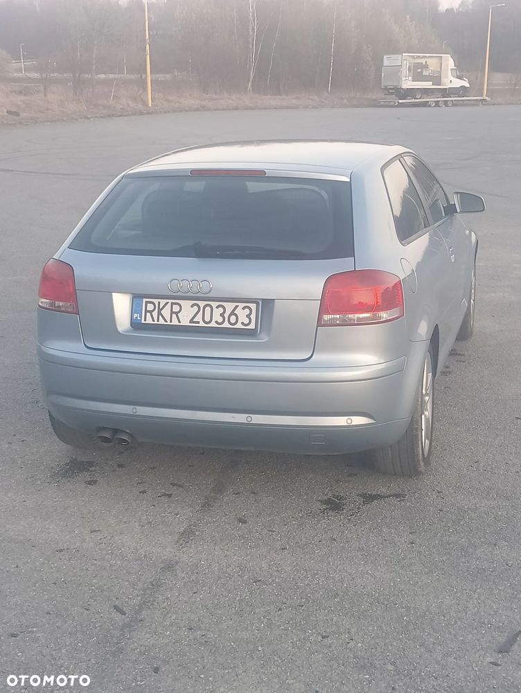 Audi A3 3-drzwiowe 2.0 TDI DPF S line Sportpaket (plus) - 4