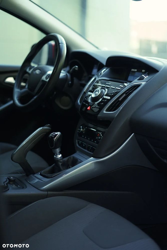 Ford Focus 1.6 EcoBoost Start-Stopp-System Titanium - 18