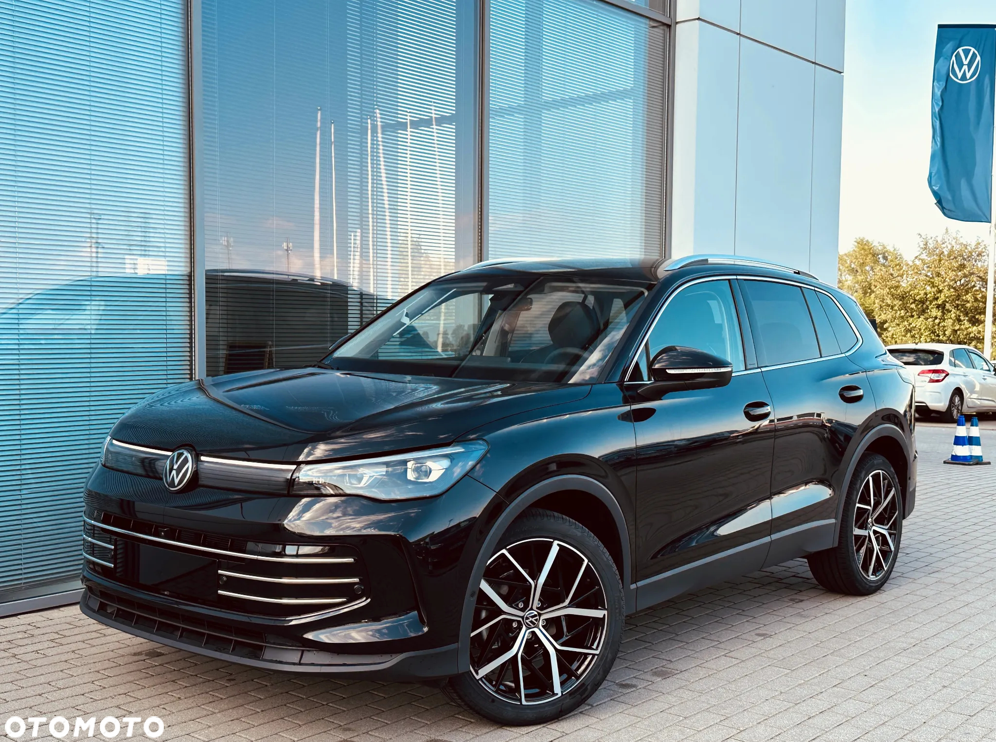 Volkswagen Tiguan 2.0 TDI SCR Elegance DSG - 2