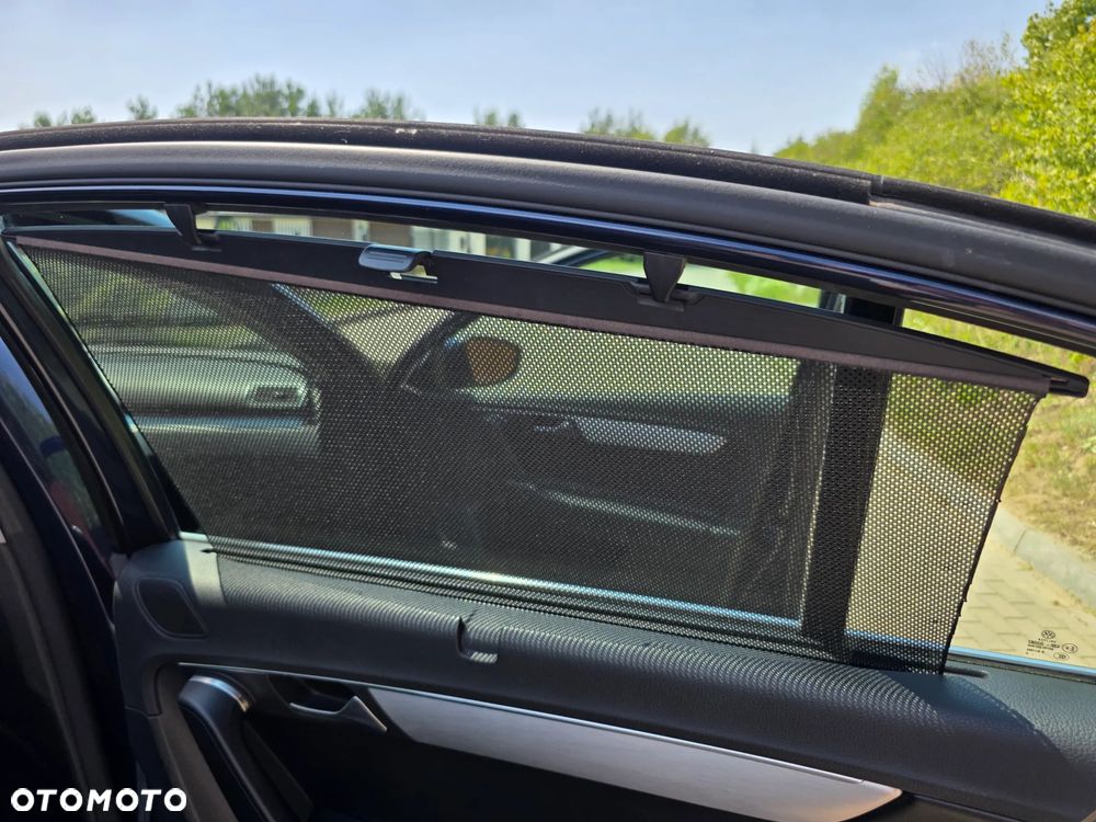 Volkswagen Passat 2.0 TDI 4Mot Highline DSG - 30