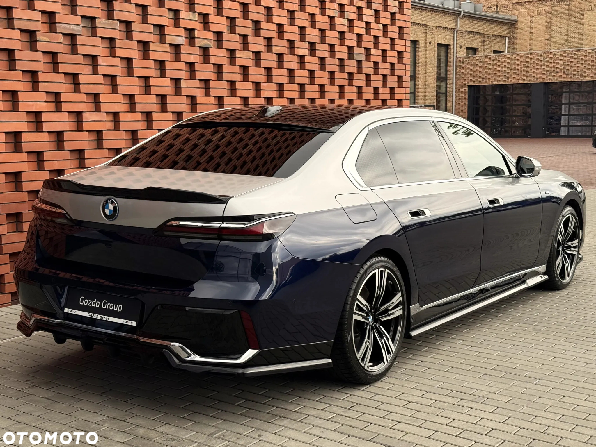 BMW Seria 7 750e PHEV xDrive M Sport sport - 7