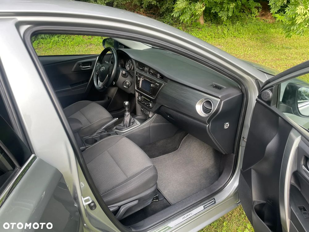 Toyota Auris - 8
