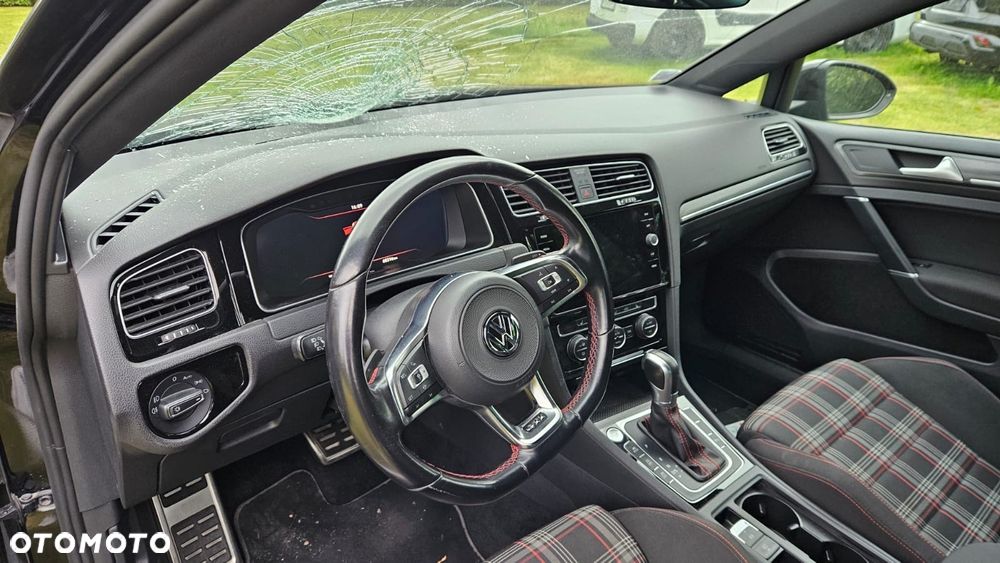 Volkswagen Golf VIII 2.0 TSI GTI DSG - 8