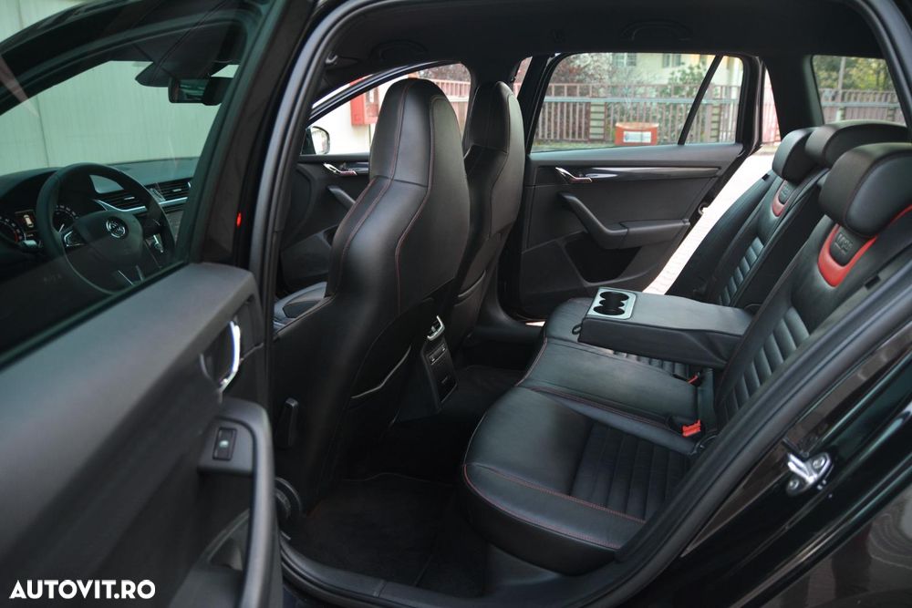 Skoda Octavia 2.0 TDI (Green tec) 4x4 DSG RS - 8