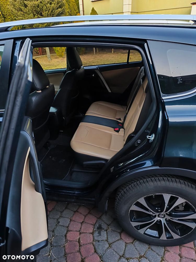 Toyota RAV4 2.0 D-4D Premium 4x2 - 9