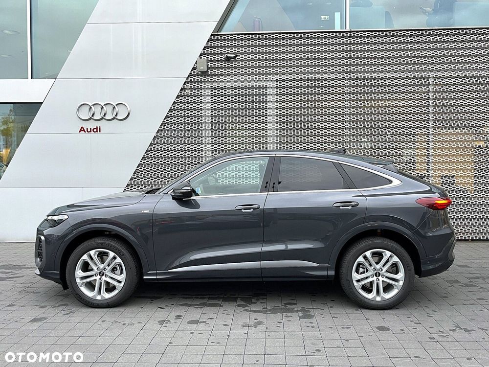 Audi Q5 Sportback - 8