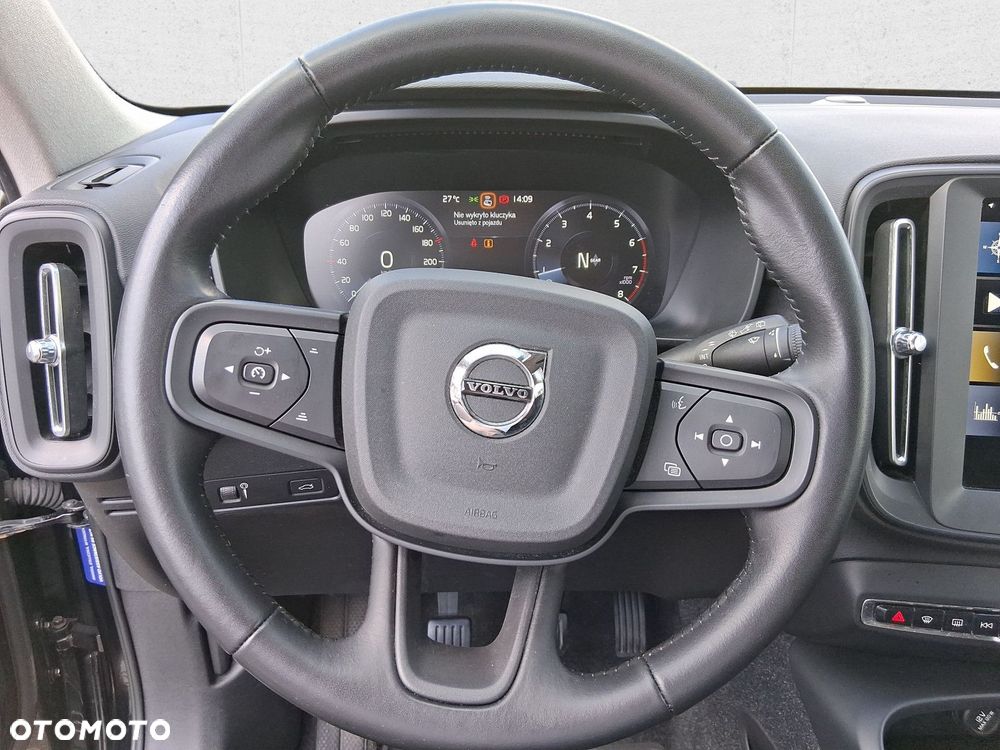 Volvo XC 40 - 23